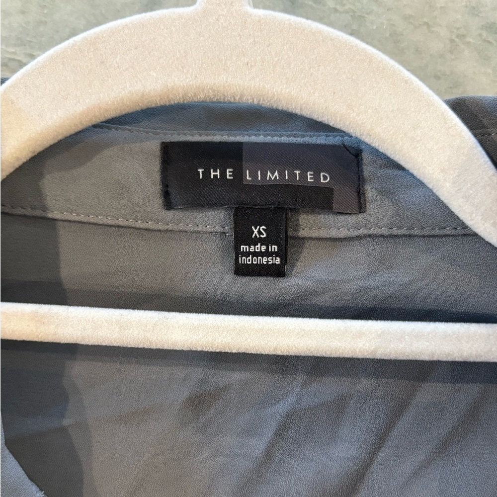 Grey button down blouse - Picture 3 of 5